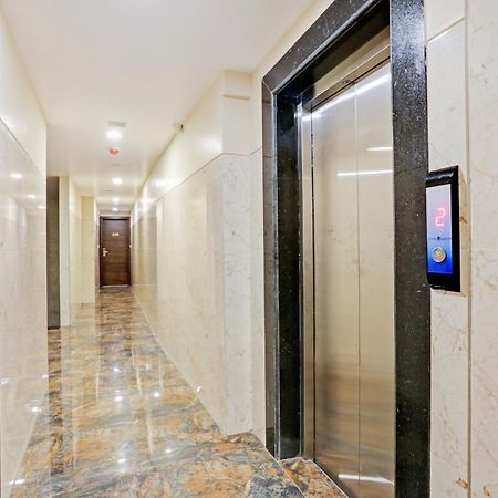 Capital O 80951 Hotel Vertigo Suite Mumbai Exterior foto